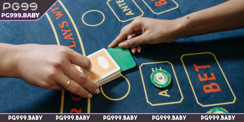 Hiểu rõ cách tính điểm và luật rút bài giúp bạn chơi baccarat dễ dàng hơn