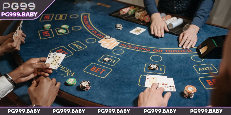 Baccarat là gì? – Trò chơi bài hấp dẫn giữa hai cửa đối đầu: Player và Banker
